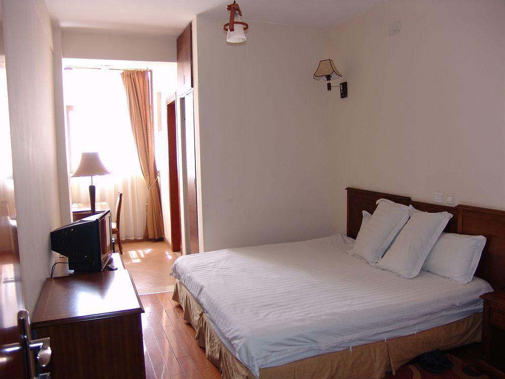 גונדר Taye Belay Hotel מראה חיצוני תמונה