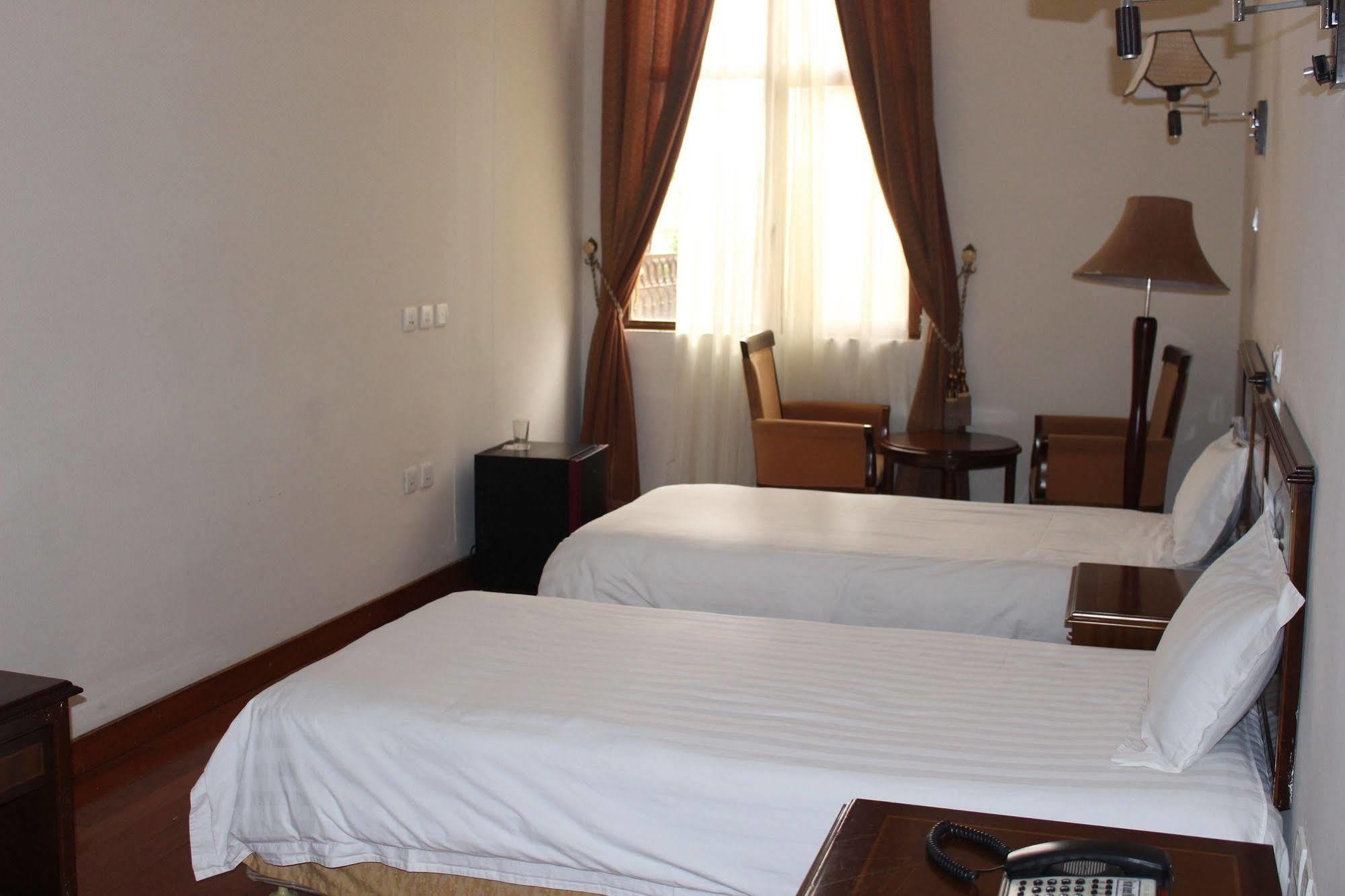 גונדר Taye Belay Hotel מראה חיצוני תמונה