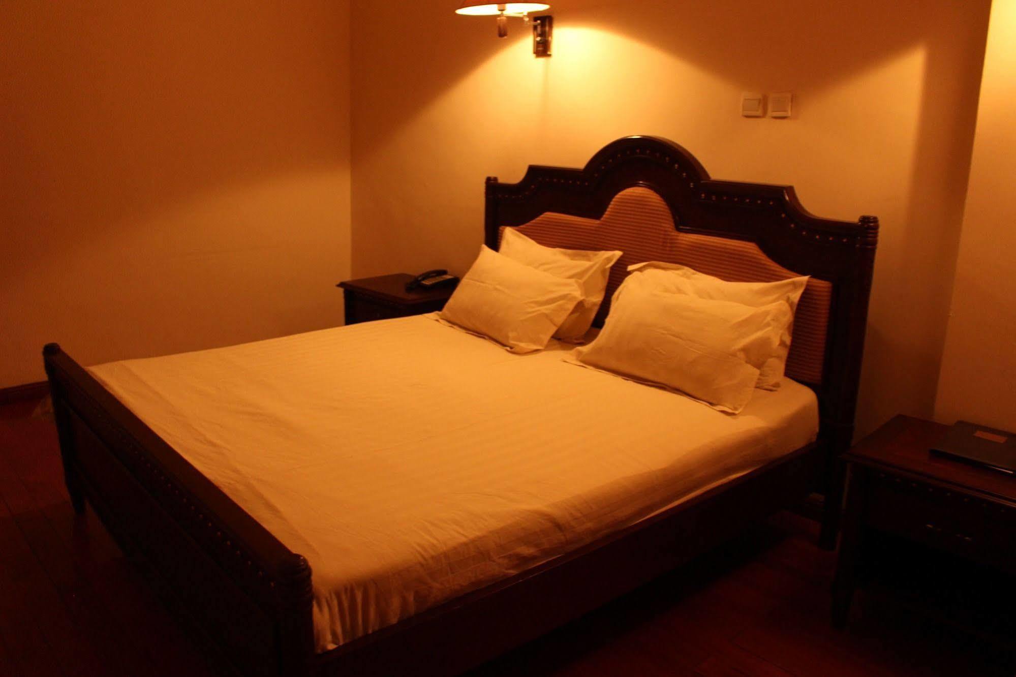 גונדר Taye Belay Hotel מראה חיצוני תמונה
