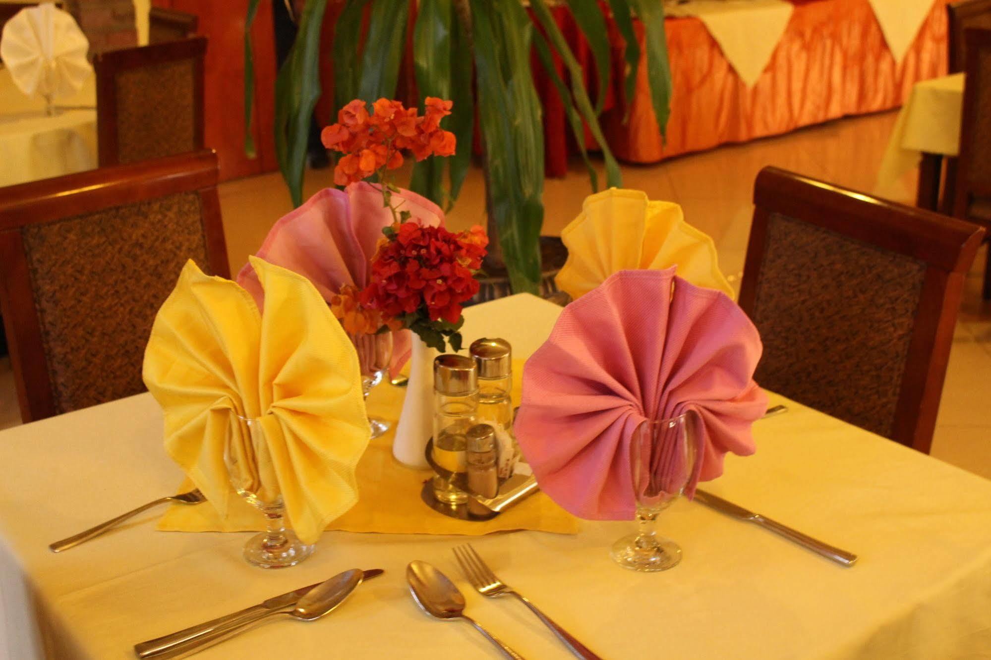 גונדר Taye Belay Hotel מראה חיצוני תמונה