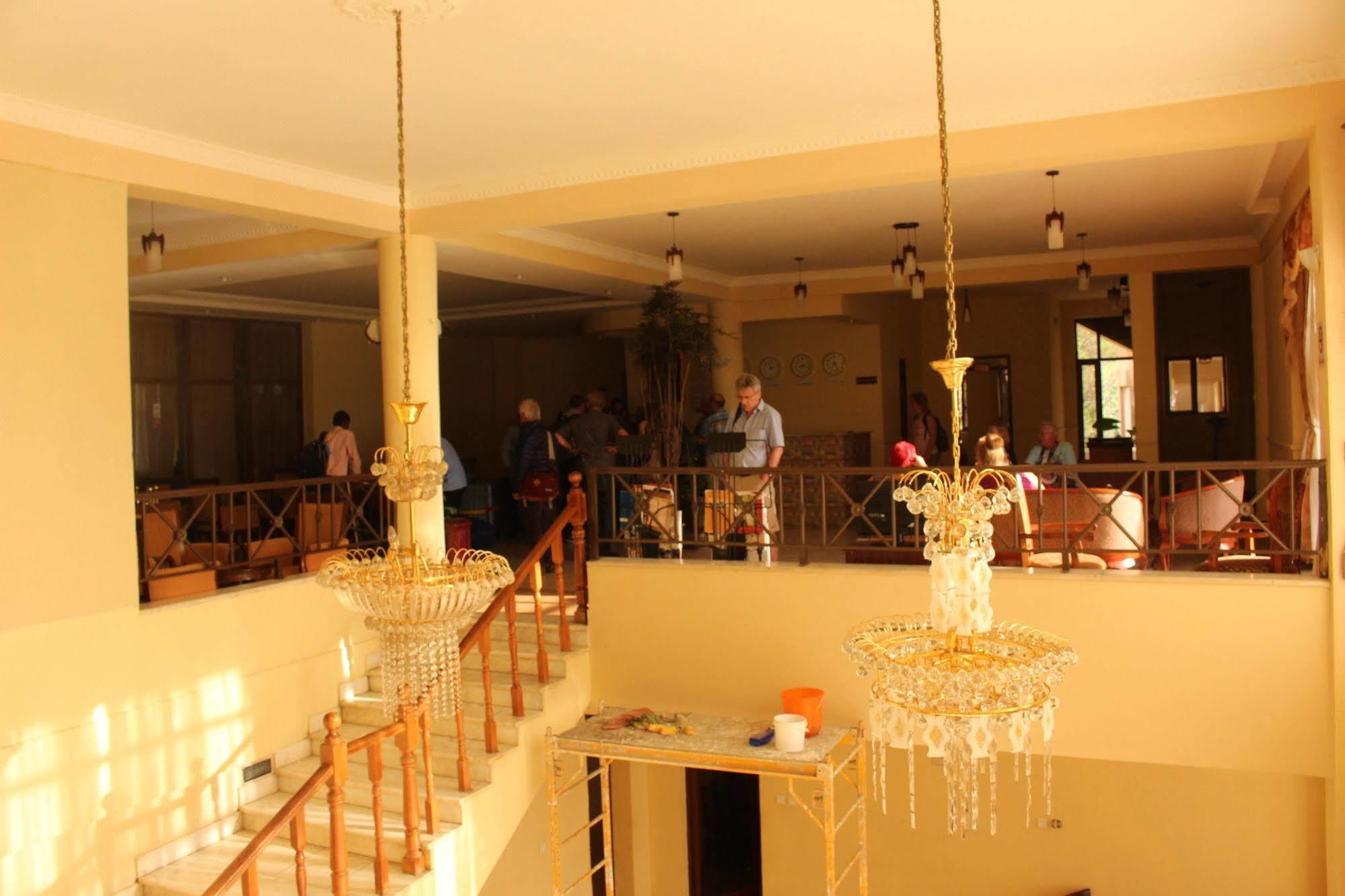 גונדר Taye Belay Hotel מראה חיצוני תמונה