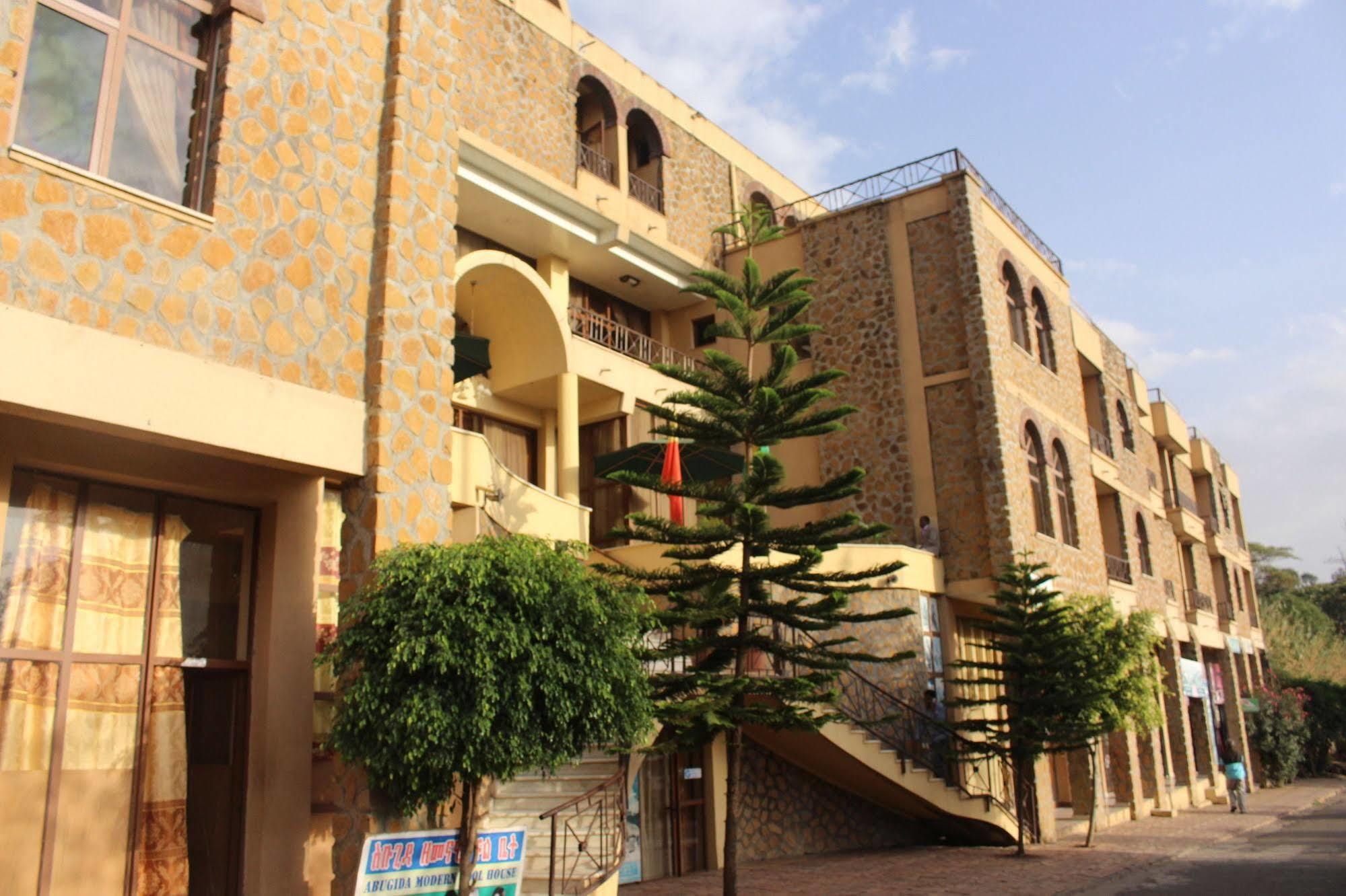 גונדר Taye Belay Hotel מראה חיצוני תמונה