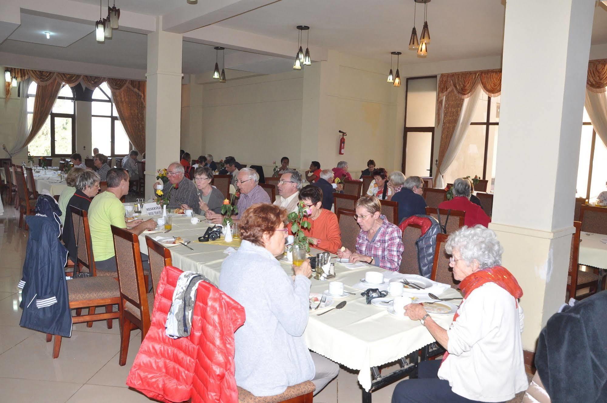 גונדר Taye Belay Hotel מראה חיצוני תמונה
