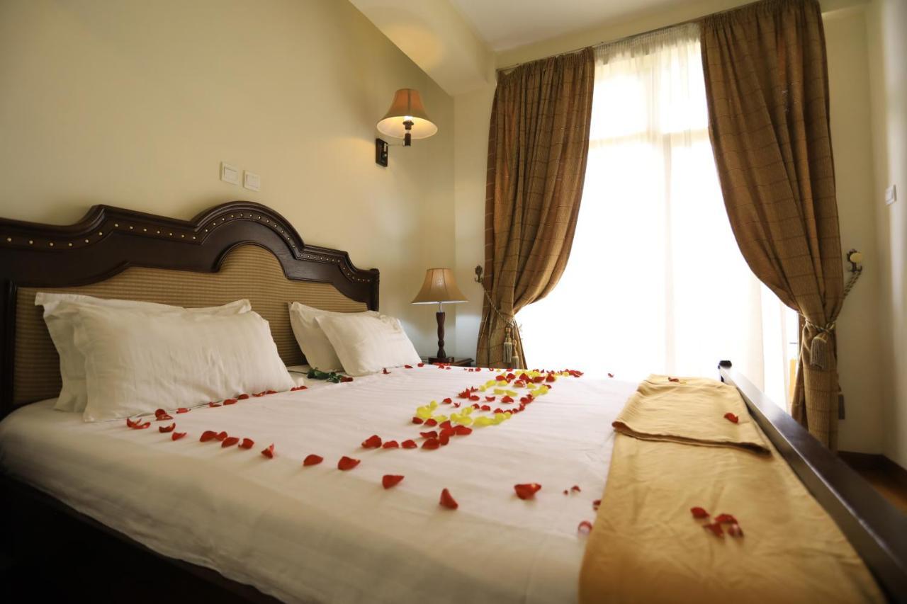 גונדר Taye Belay Hotel מראה חיצוני תמונה