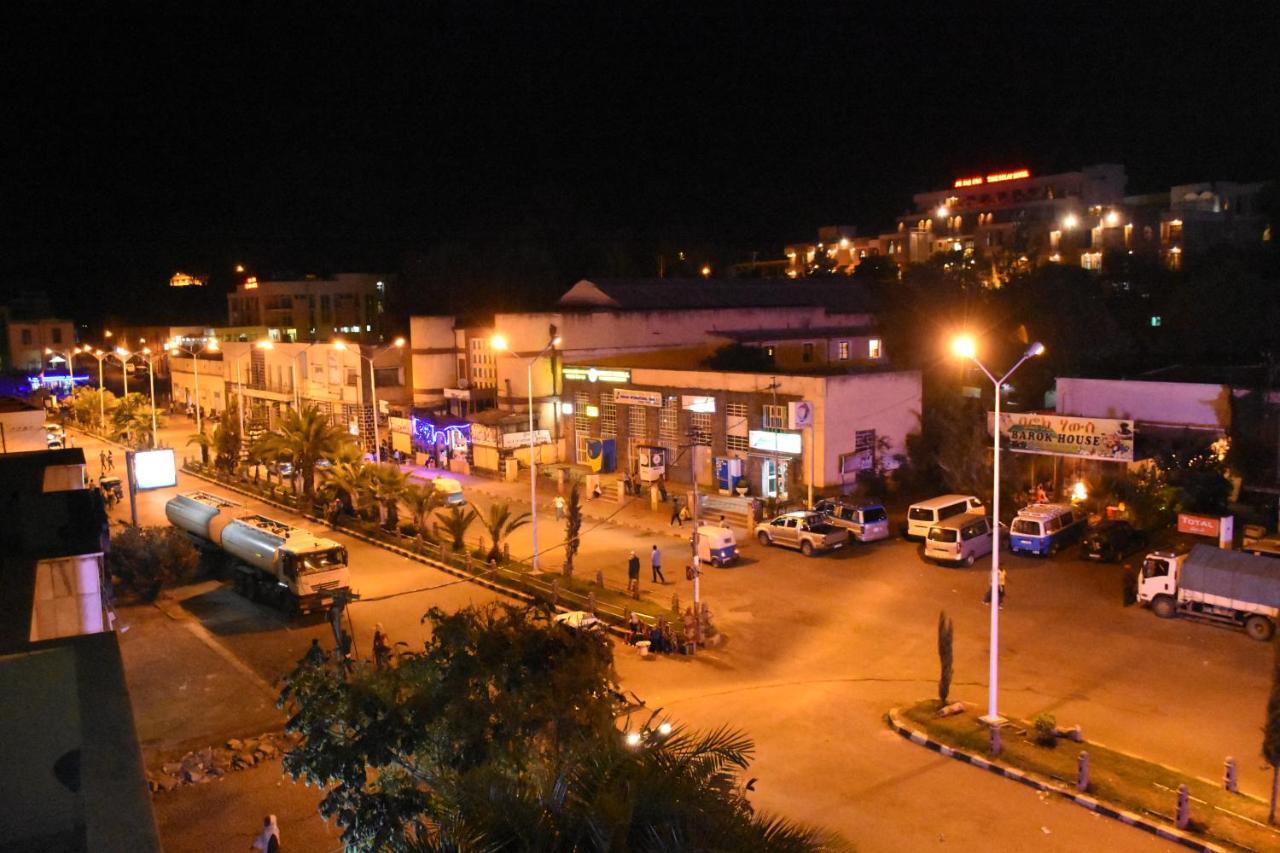 גונדר Taye Belay Hotel מראה חיצוני תמונה